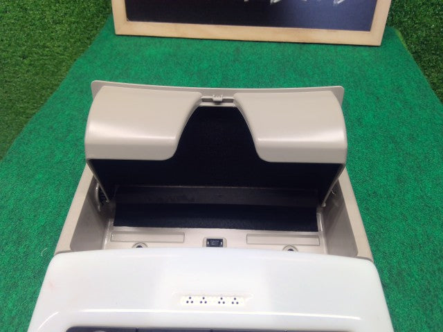 【中古】エクストレイル 6AA-SNT33 ルームランプ 26430-6RA0A