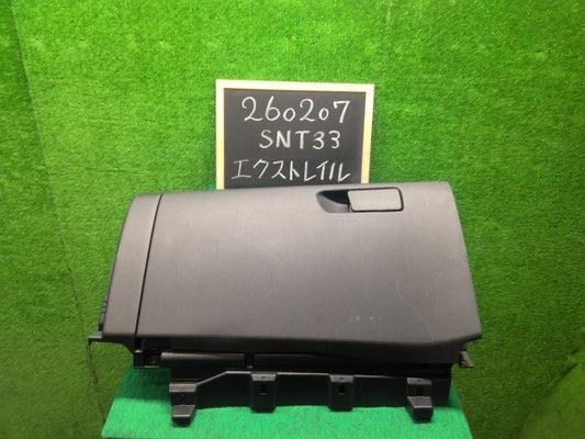【中古】エクストレイル 6AA-SNT33 グローブＢＯＸ 68102-6RA1A