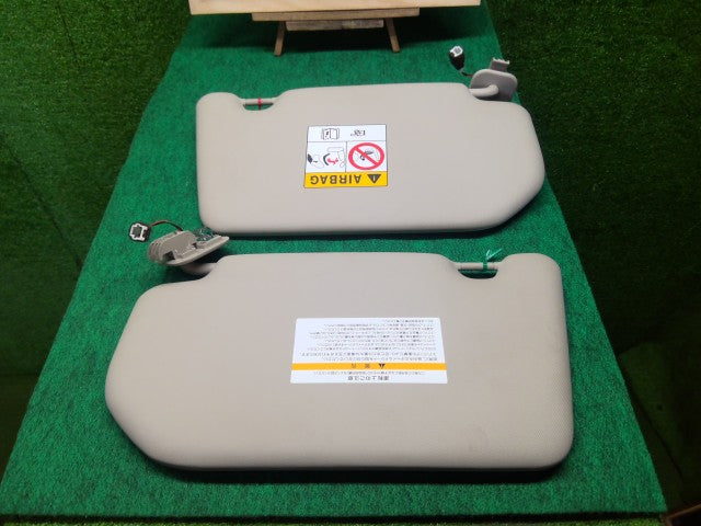 【中古】エクストレイル 6AA-SNT33 サンバイザー 96400-6RB6A