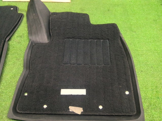 【中古】エクストレイル 6AA-SNT33 フロアマット QAB