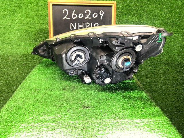 アクア 右ヘッドランプＡＳＳＹ DAA-NHP10 81110-52K40