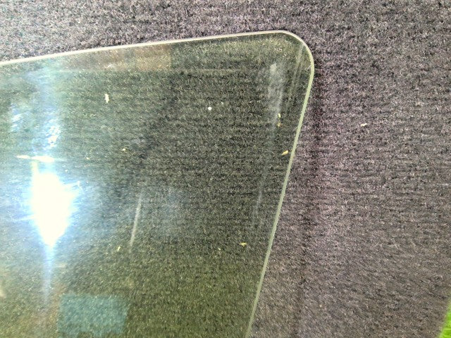 アクア 左Ｆドアガラス DAA-NHP10 68102-52042