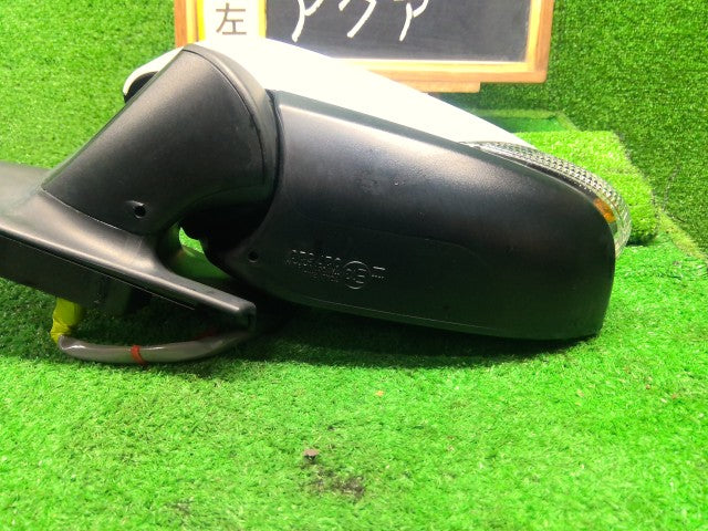 アクア 左サイドミラー DAA-NHP10 87940-52D50