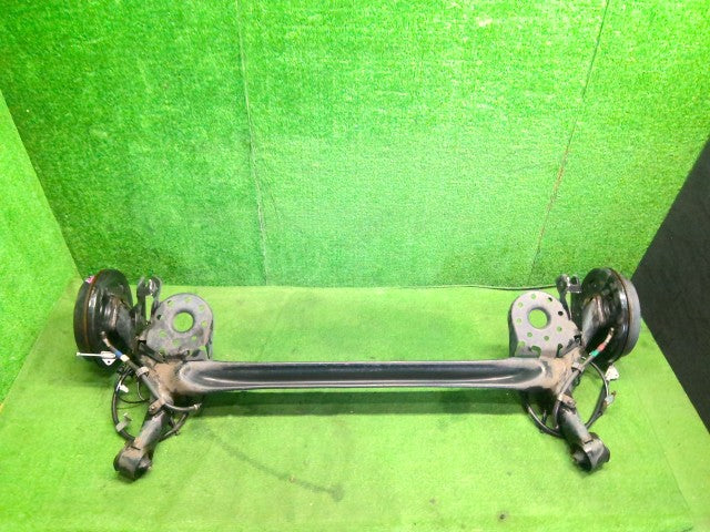 アクア ＲアクスルホーシングＡＳＳＹ DAA-NHP10 42110-52332