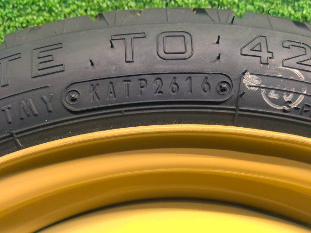 アクア テンパータイヤ DAA-NHP10 42611-1A240