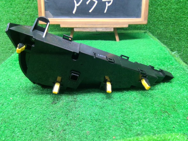 アクア Ａ／Ｃスイッチパネル DAA-NHP10 55900-52A60