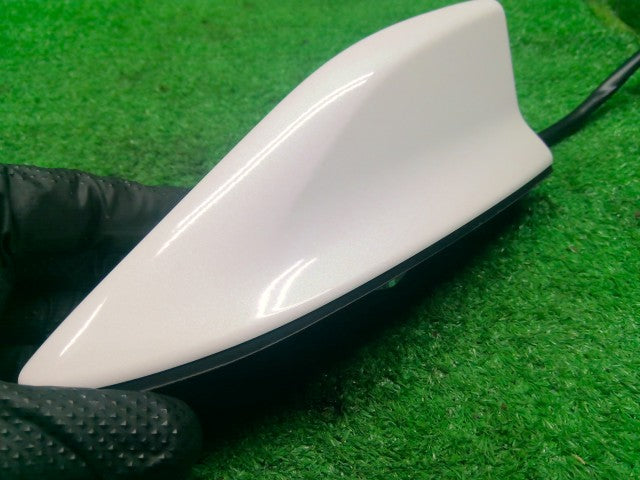 アクア アンテナ DAA-NHP10 86300-52690-A1