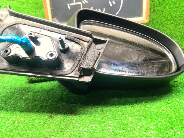 【中古】ヴィッツ DBA-NSP135 右サイドミラー 87910-52B90