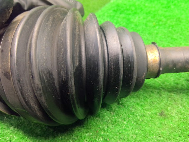 【中古】ヴィッツ DBA-NSP135 左 フロント