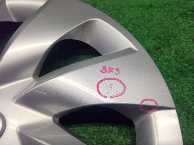 【中古】No1 ヴィッツ DBA-NSP135 ホイールキャップ