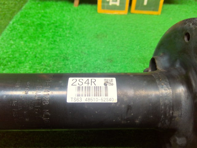 【中古】ヴィッツ DBA-NSP135 右 フロント