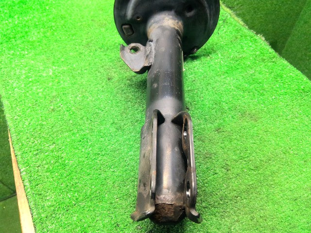 【中古】ヴィッツ DBA-NSP135 左 フロント