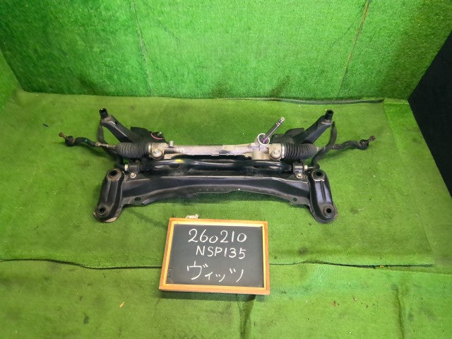 【中古】ヴィッツ DBA-NSP135 フロント メンバー