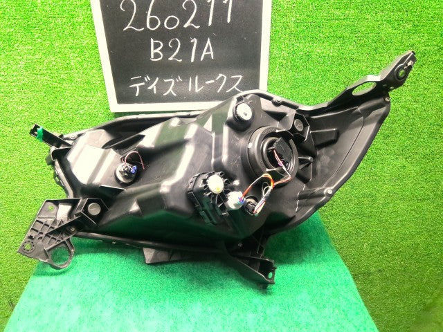 【中古】デイズルークス DBA-B21A 右ヘッドランプＡＳＳＹ 26010-6A02H