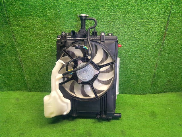 【中古】デイズルークス DBA-B21A ラジエータ 21400-6A00M