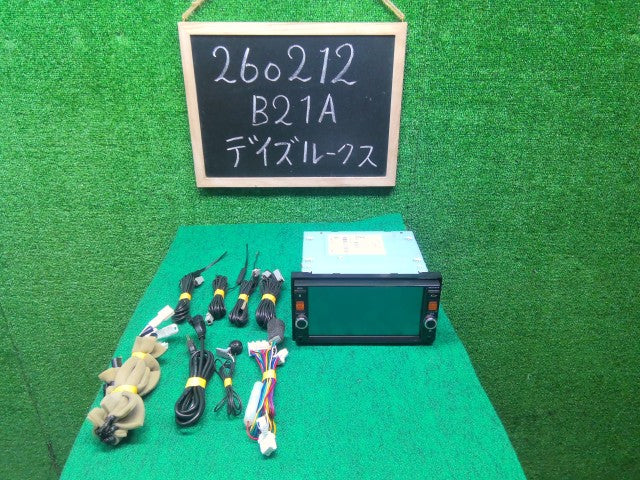 【中古】デイズルークス DBA-B21A カーナビゲーション MC314D-W