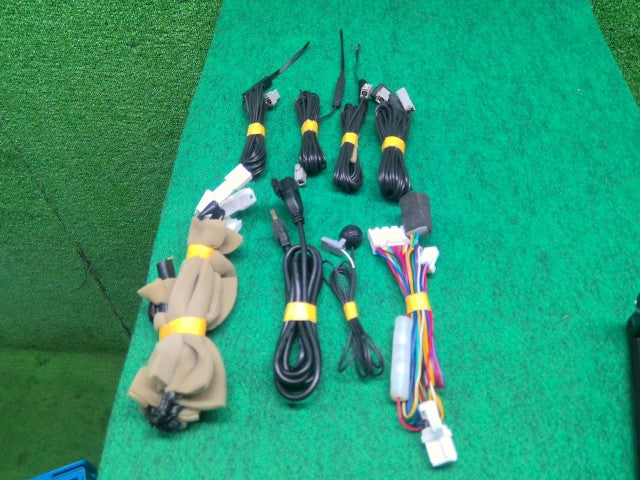 【中古】デイズルークス DBA-B21A カーナビゲーション MC314D-W