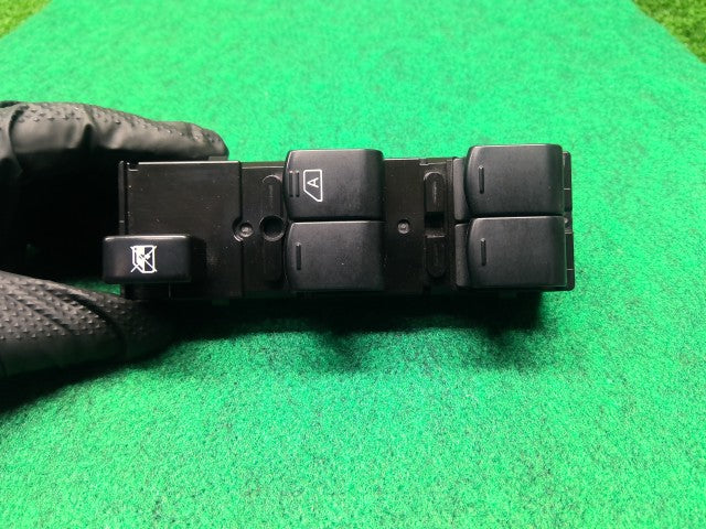 【中古】デイズルークス DBA-B21A パワーウインドウスイッチ 25400-6A00F