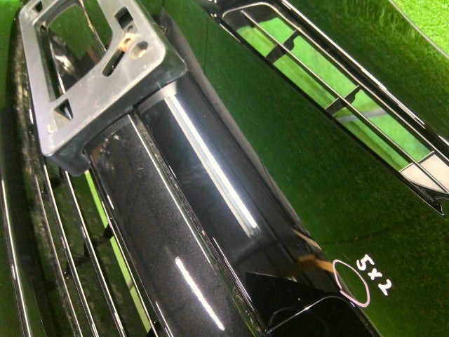 【中古】プリウス DAA-ZVW30 フロントバンパーＡＳＳＹ 52119-47340-C0