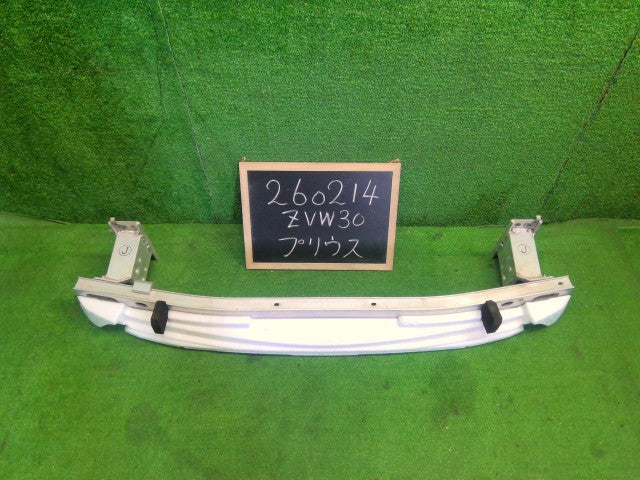 【中古】プリウス DAA-ZVW30 フロントバンパーホースメント 52021-47081
