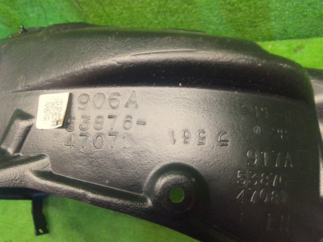 【中古】プリウス DAA-ZVW30 左フロントインナーフェンダー ライナー