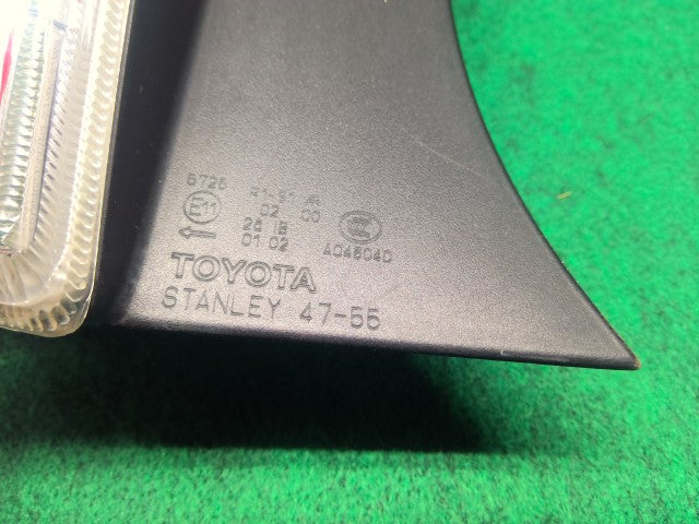 【中古】プリウス DAA-ZVW30 左テールランプ 81560-47170