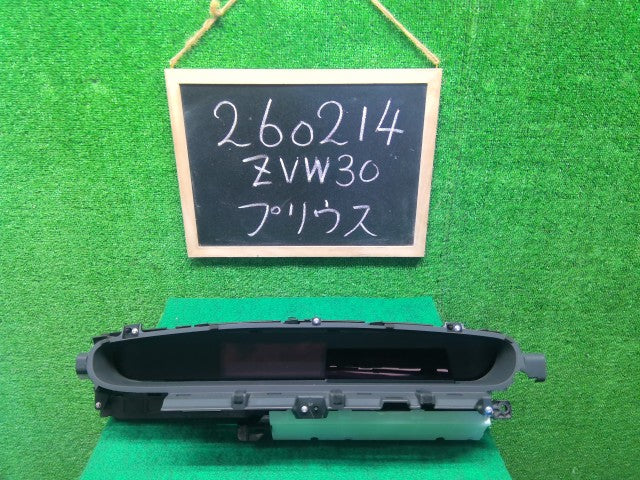 【中古】プリウス DAA-ZVW30 スピードメーター 83800-47880