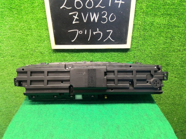 【中古】プリウス DAA-ZVW30 スピードメーター 83800-47880