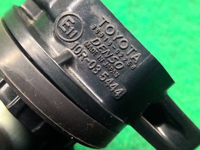 【中古】プリウス DAA-ZVW30 イグニッションコイル 90919-02258