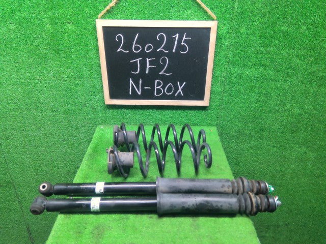 【中古】Ｎ－ＢＯＸ DBA-JF2 リアショック アブソーバーセット