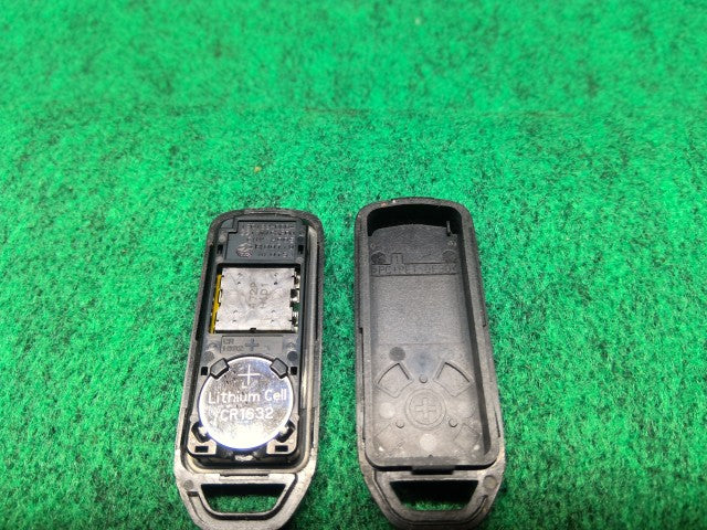 【中古】Ｎ－ＢＯＸ DBA-JF2 キーレスリモコン 72147-TY0-J01