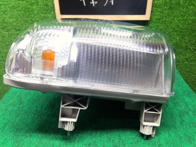 【中古】キャリィ EBD-DA16T 右ヘッドランプＡＳＳＹ 35120-82M01
