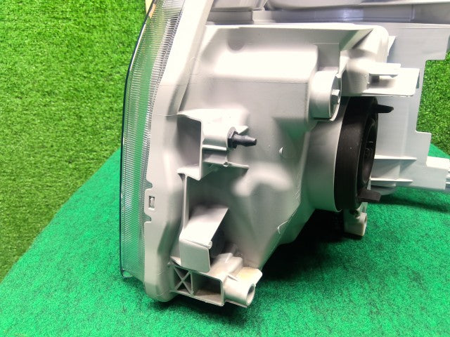 【中古】キャリィ EBD-DA16T 右ヘッドランプＡＳＳＹ 35120-82M01