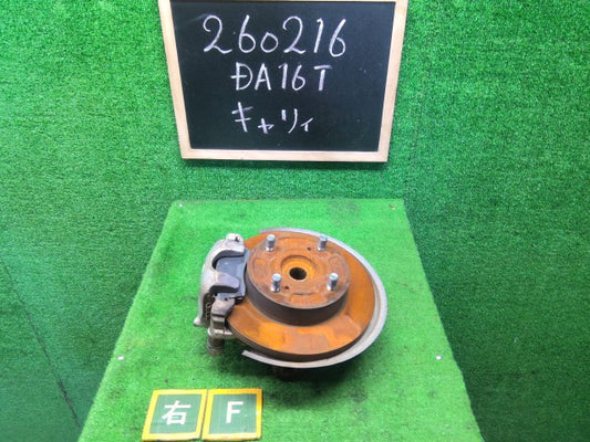 【中古】キャリィ EBD-DA16T 右フロントナックルハブＡＳＳＹ 45111-82MC0