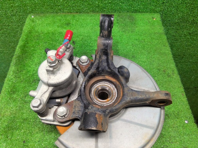 【中古】キャリィ EBD-DA16T 左フロントナックルハブＡＳＳＹ 45151-82MC0