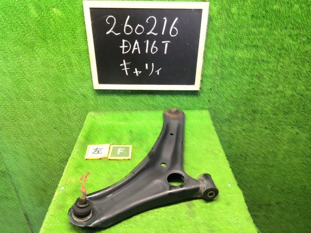 【中古】キャリィ EBD-DA16T 左フロントロアアーム 45202-82MA0