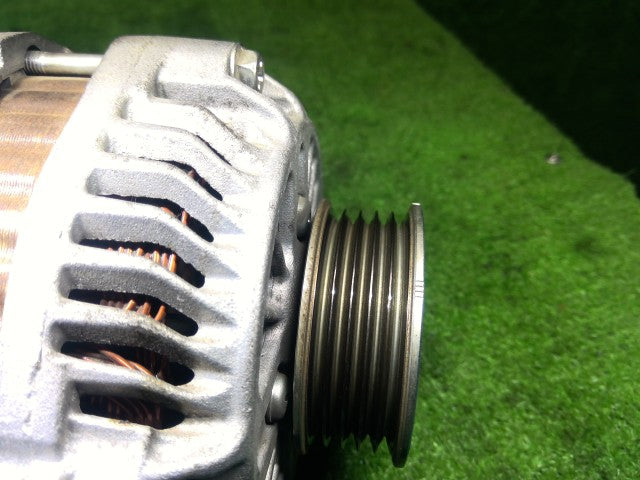 【中古】キャリィ EBD-DA16T オルタネーター 31400-82M01