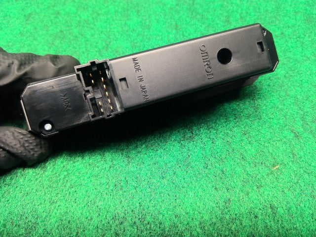 【中古】キャリィ EBD-DA16T パワーウインドウスイッチ 37990-82M00-P4Z