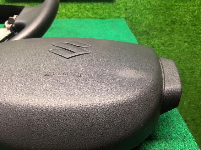 【中古】キャリィ EBD-DA16T ステアリングホイール 48110-82M00-P4Z