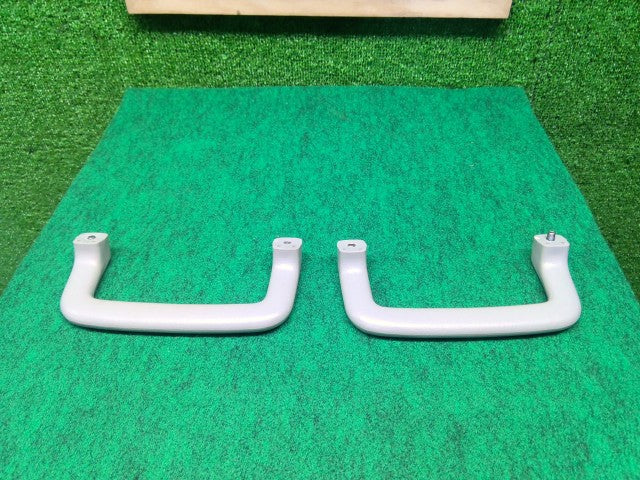 【中古】キャリィ EBD-DA16T アシストグリップ 76400-70820-6GS