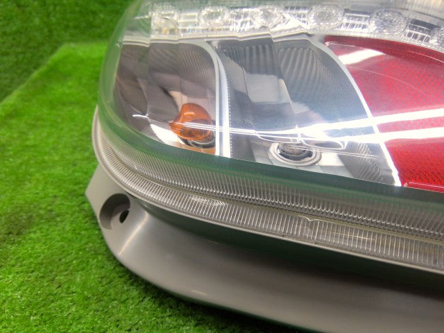 【中古】プレオプラス DBA-LA310F 右テールランプ 81550B2600