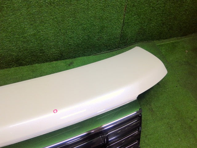 【中古】タント DBA-LA610S ボンネットフード 53301-B2880-