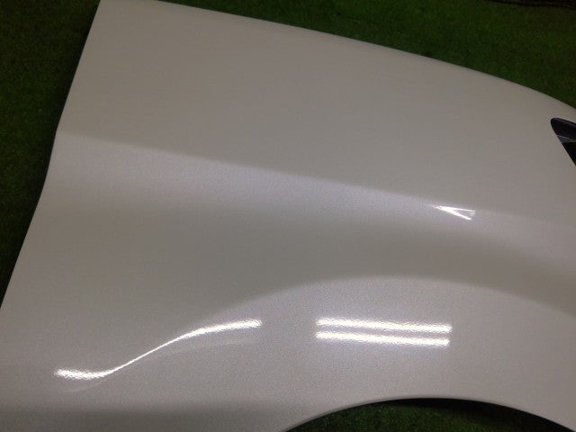 【中古】タント DBA-LA610S 右フロントフェンダー 53801-B2052-