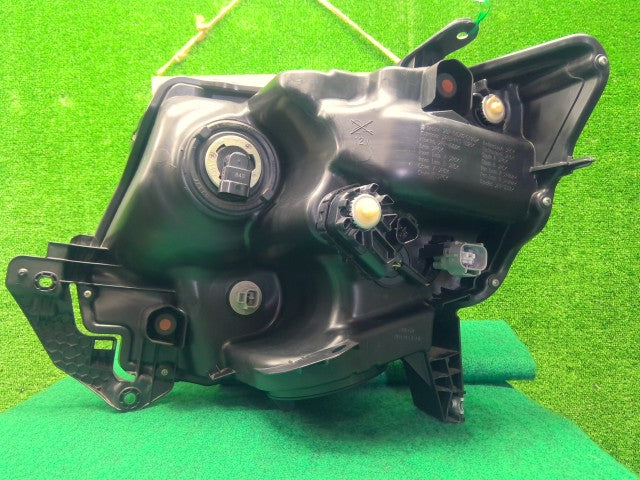 【中古】タント DBA-LA610S 右ヘッドランプＡＳＳＹ 81145-B2070-
