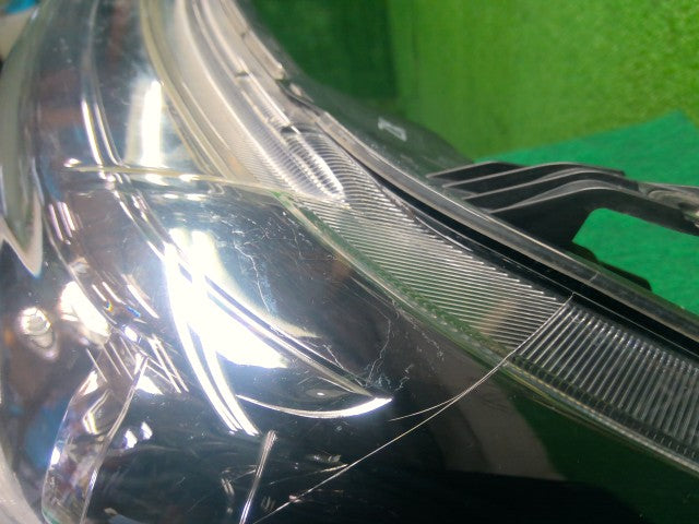 【中古】タント DBA-LA610S 左ヘッドランプＡＳＳＹ 81185-B2070-