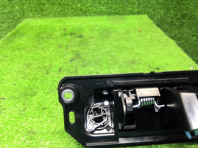 【中古】タント DBA-LA610S カメラ バックドア