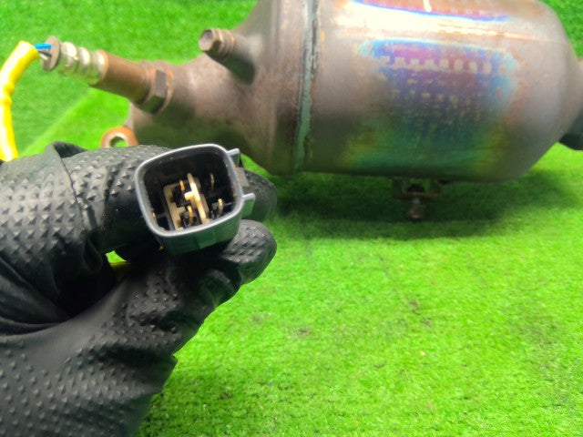 【中古】タント DBA-LA610S 触媒 25051-B2410-