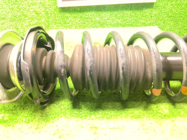 【中古】タント DBA-LA610S 右フロントストラット 48510-B9160-