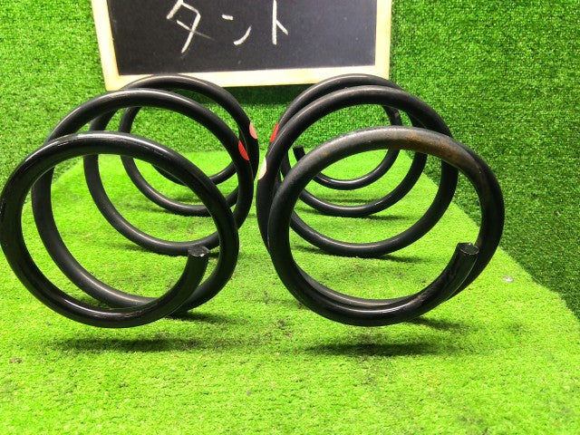 【中古】タント DBA-LA610S リアスプリングセット 48231-B2B20-