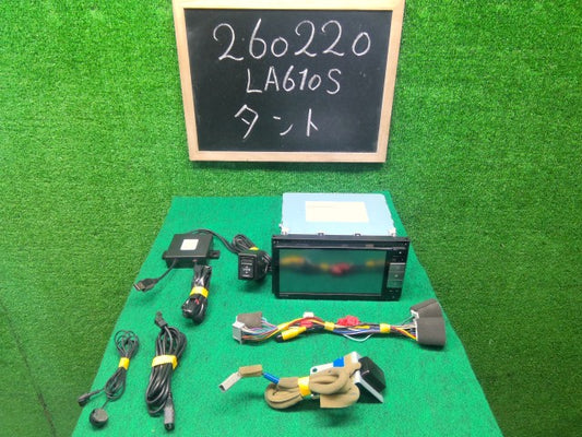 【中古】タント DBA-LA610S カーナビゲーション NSZN-W68D